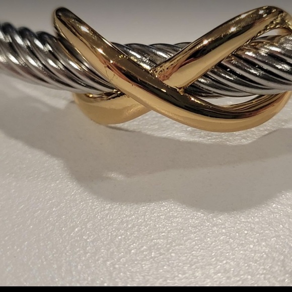 Silver and Gold twisted cuff bracelet with infinity knot designer Jewlery look - Picture 4 of 6